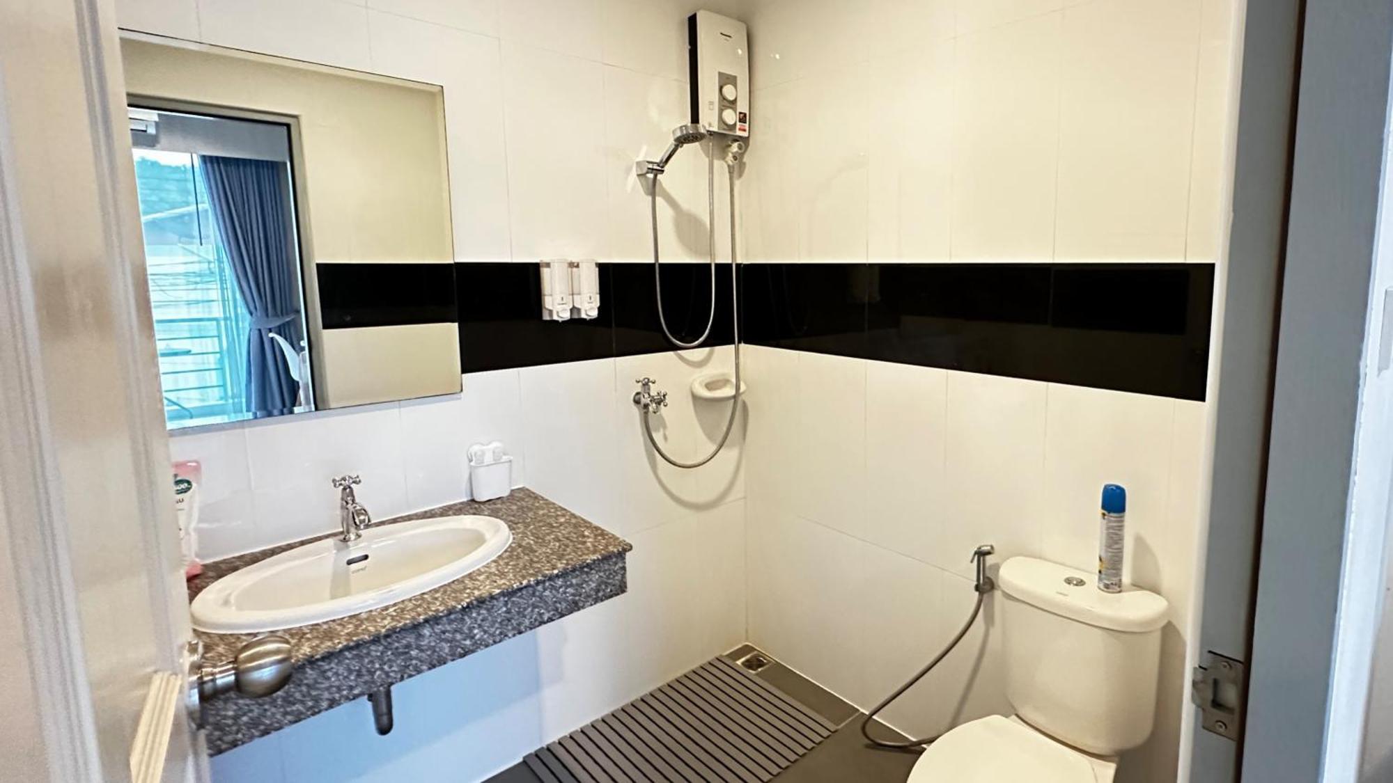 Auriflex House Bed & Breakfast Krabi Ngoại thất bức ảnh